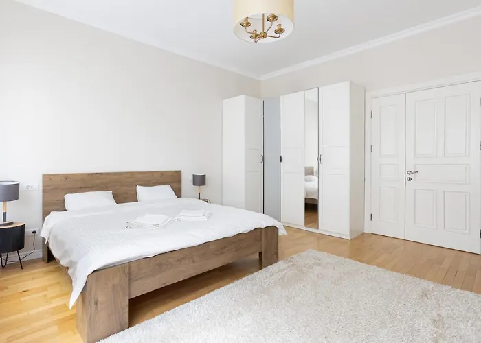 Cranta Hillside Apartmán